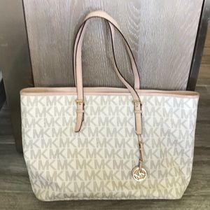 Michael kors handbag